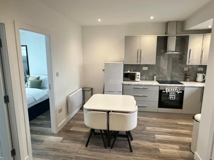 New 2 Bed Preston City Centre Flat - Sleeps 4 Esterno foto