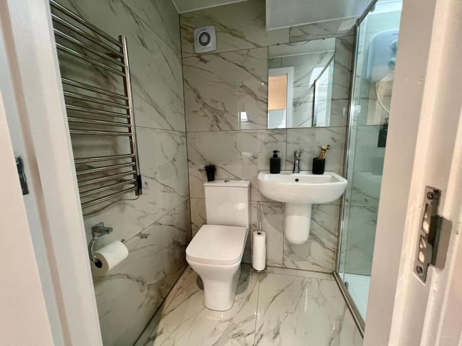 New 2 Bed Preston City Centre Flat - Sleeps 4 Esterno foto