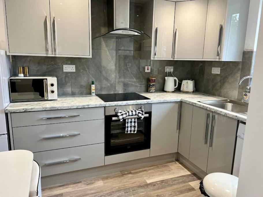 New 2 Bed Preston City Centre Flat - Sleeps 4 Esterno foto